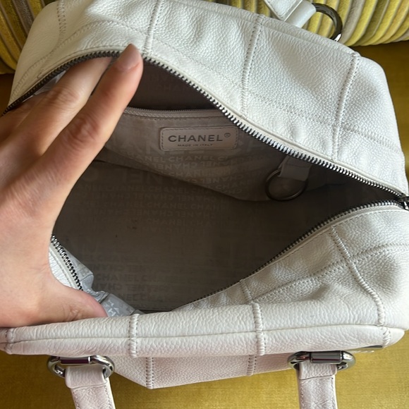 ⭐️🌴 Chanel Caviar Bag - Picture 4 of 9